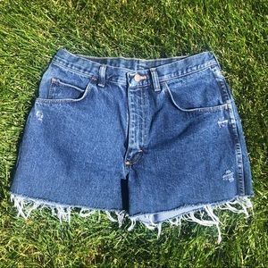 Vintage wranglers distressed denim shorts